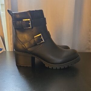Xandeer Heeled Bootie